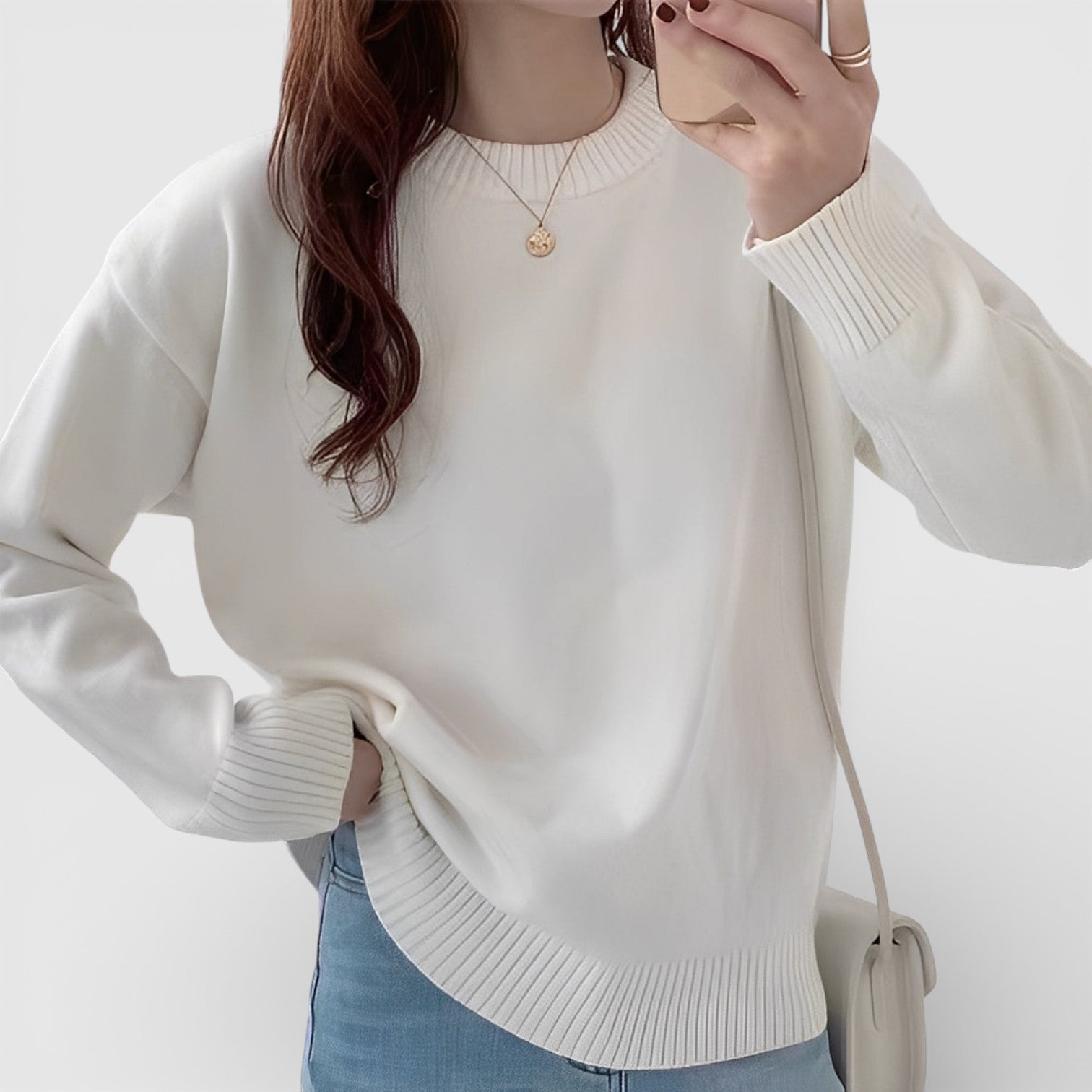 Lucie – Oversize svetr s minimalistickým designem