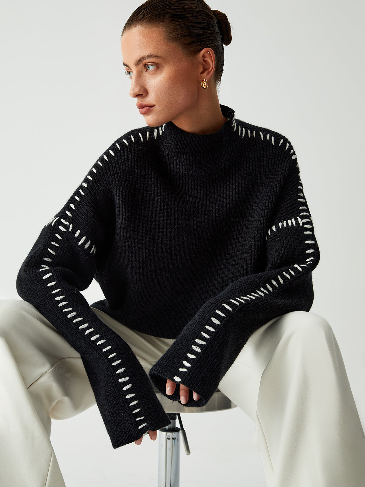 Alma | Oversize-Dolcevita svetr s Piqué detaily