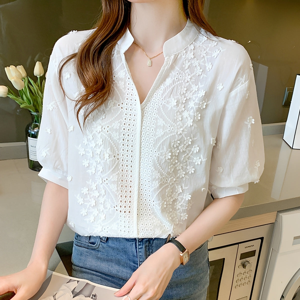 Camille – Bílá Chemise Chic a Pohodlná