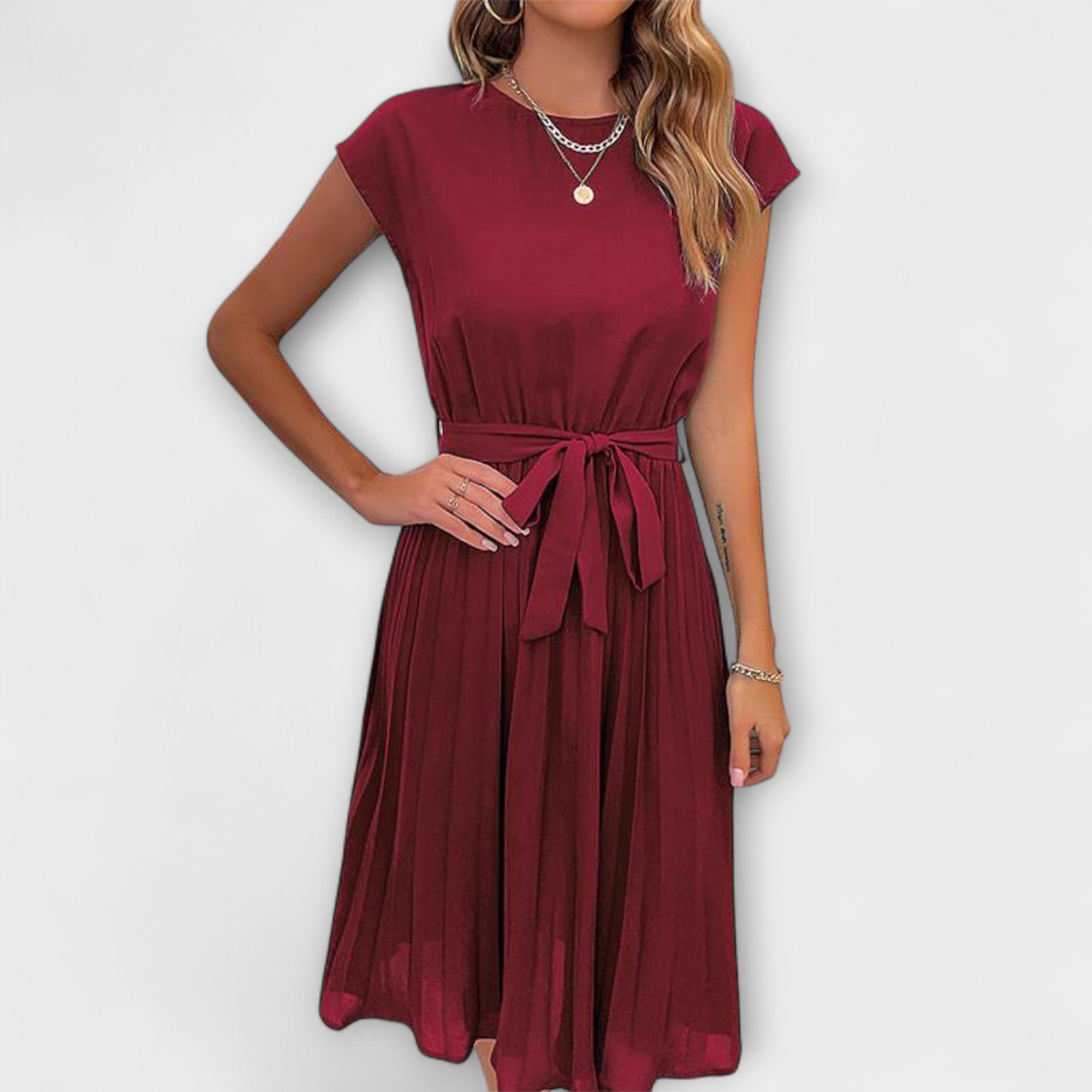 Elegantní Midi Šaty